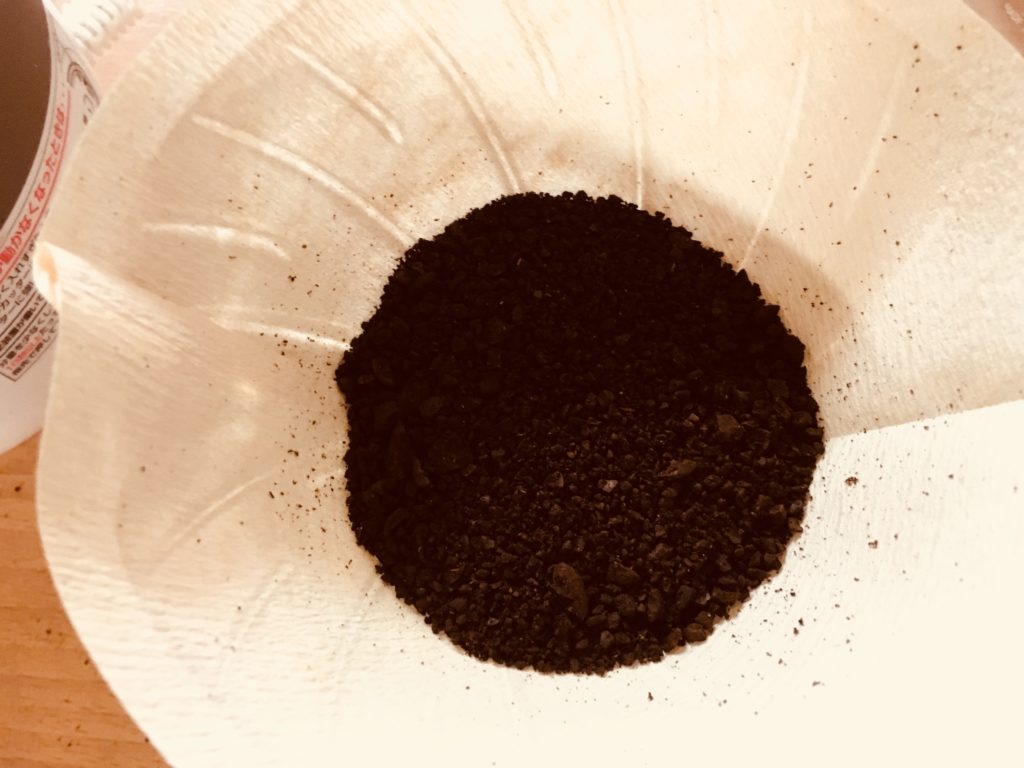 ドリップコーヒー用に挽いた豆