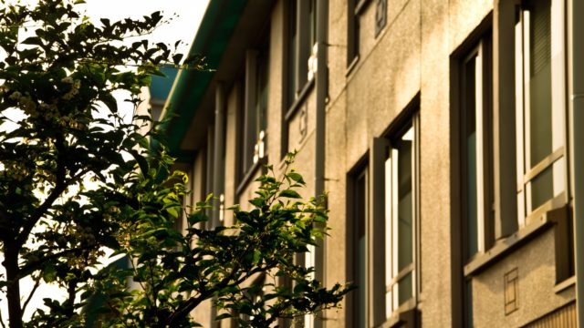 教員の変形労働時間制について考察