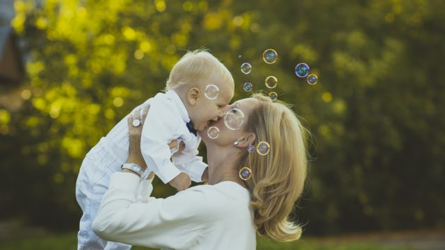 子育て 褒める