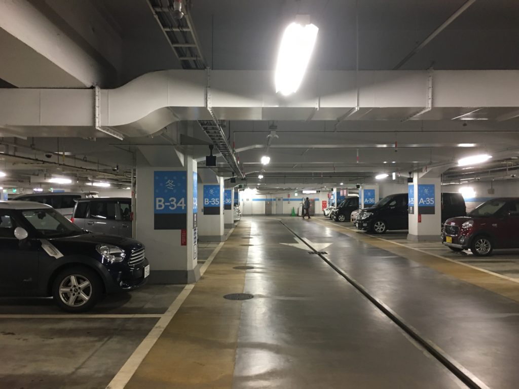 札幌大通地下駐車場