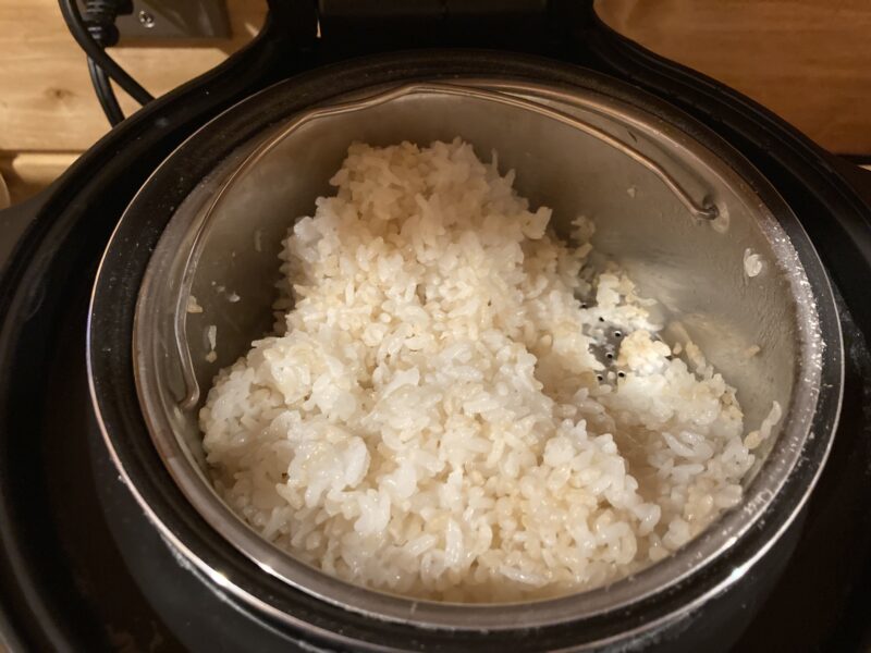 LOCABOで１３時間保温したロウカット玄米